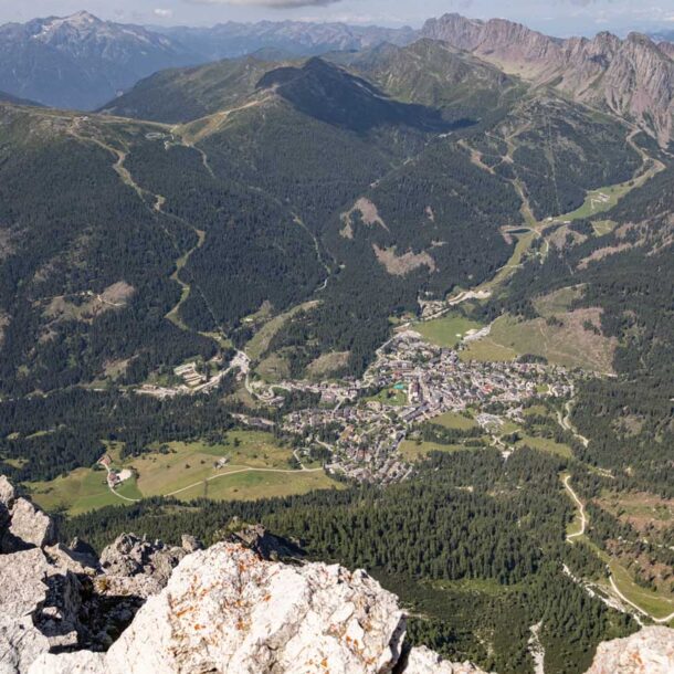 vista su San Martino di Castrozza da Baita Colverde